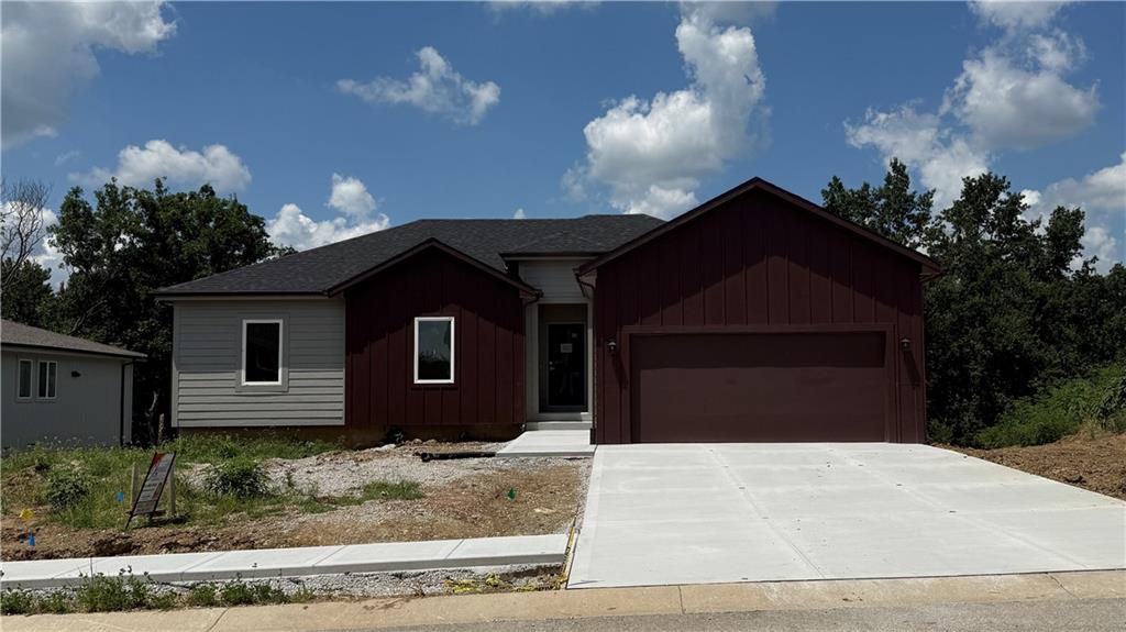 Active | 612 SE 21st Street, Oak Grove, MO 64075