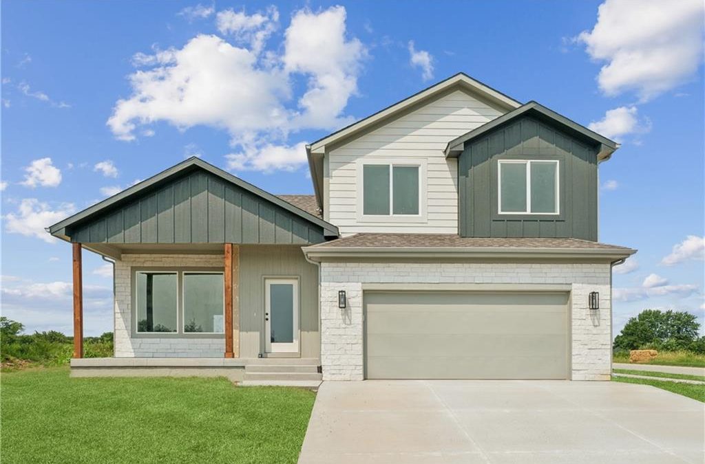 Active | Open House: Sat, Aug 22, 2026 01:00 PM – 04:00 PM | 2200 SE Oak Ridge Drive, Oak Grove, MO 64075