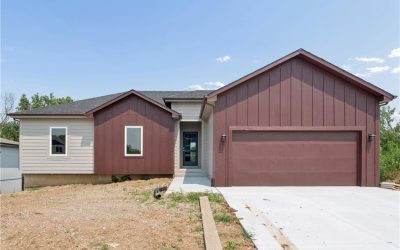 Active | Open House: Sat, Aug 22, 2026 01:00 PM – 04:00 PM | 612 SE 21st Street, Oak Grove, MO 64075